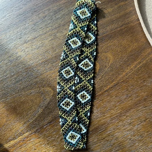 100% Wool Olive & Pique Tan Women's Hat with Beaded Band - Picture 8 of 15